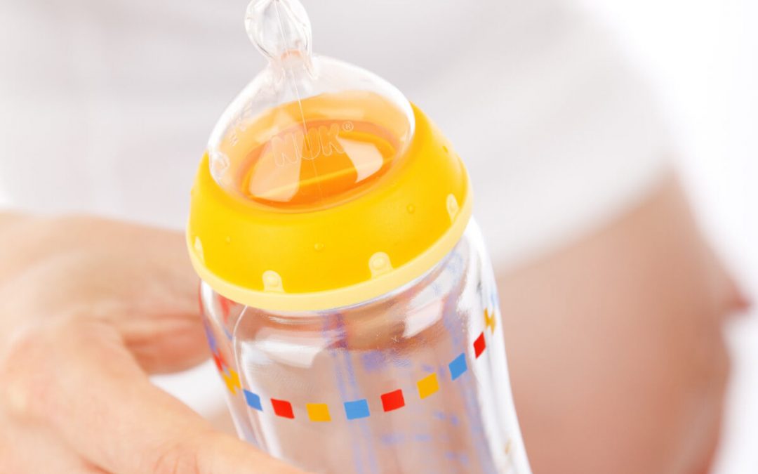 El biberón para recién nacidos